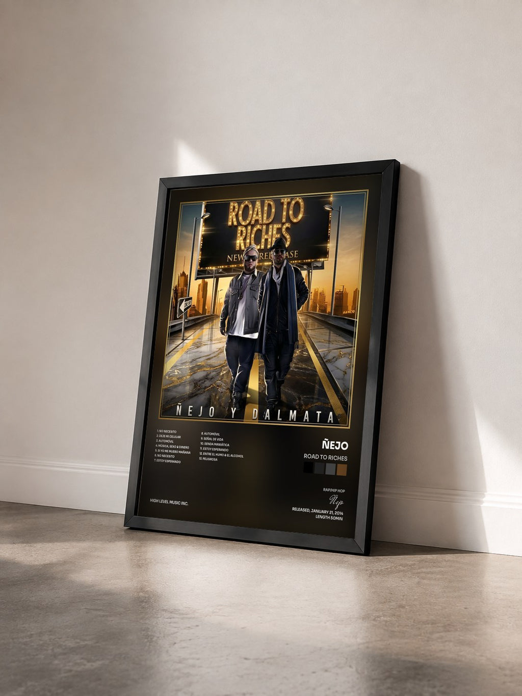 #noir Tableau de l'album Road To Riches de Ñejo vu de trois quarts, cadre noir