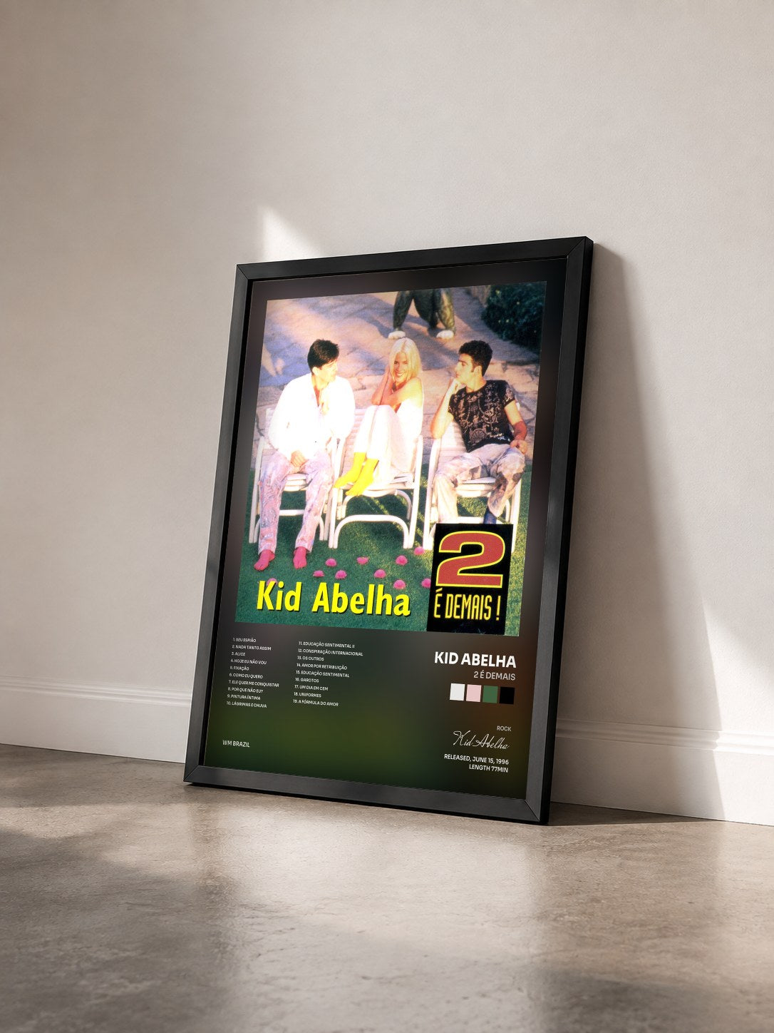 #noir Tableau de l'album 2 é Demais de Kid Abelha vu de trois quarts, cadre noir