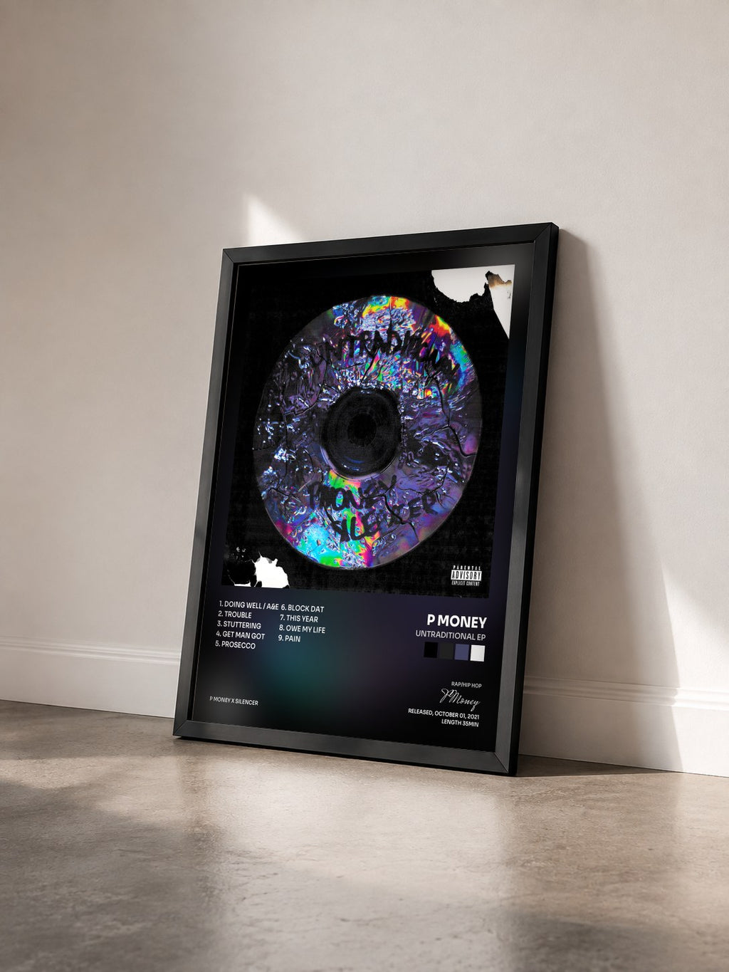 #noir Tableau de l'album Untraditional EP de P Money vu de trois quarts, cadre noir