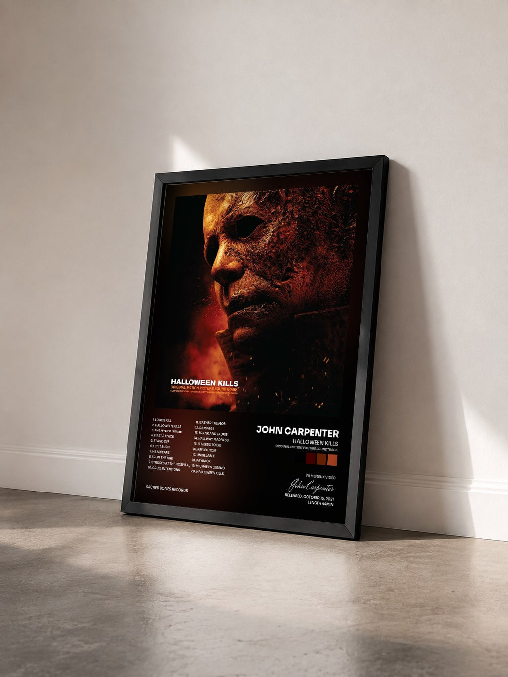 #noir Tableau de l'album Halloween Kills (Original Motion Picture Soundtrack) de John Carpenter vu de trois quarts, cadre noir