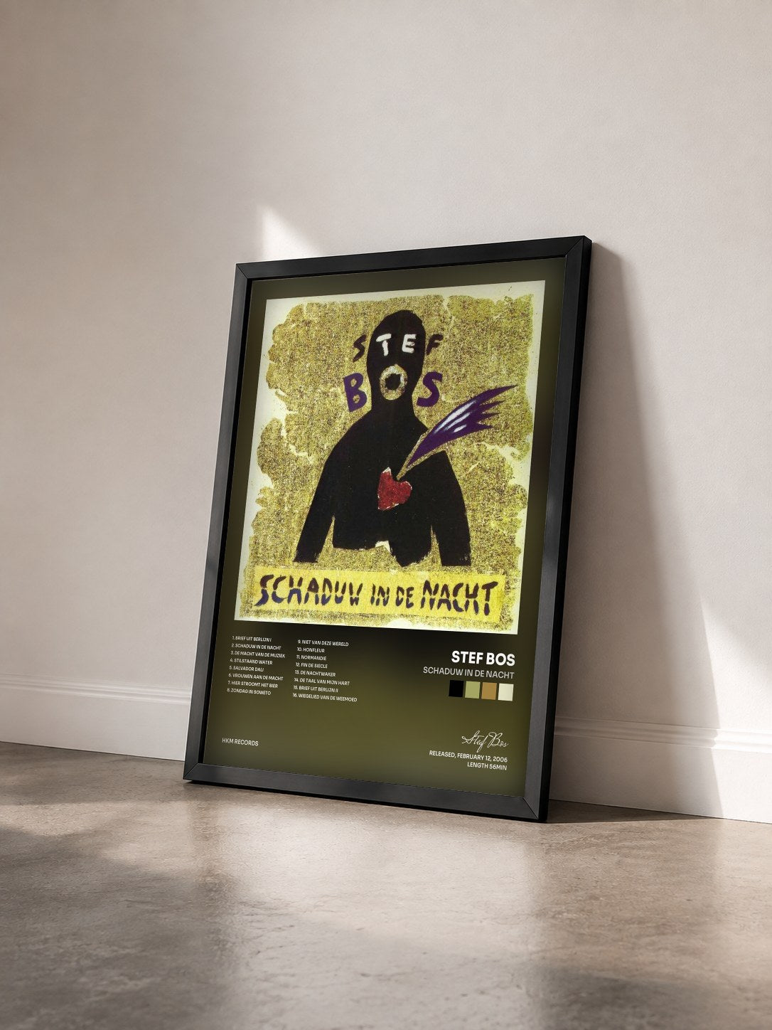 #noir Tableau de l'album Schaduw In De Nacht de Stef Bos vu de trois quarts, cadre noir