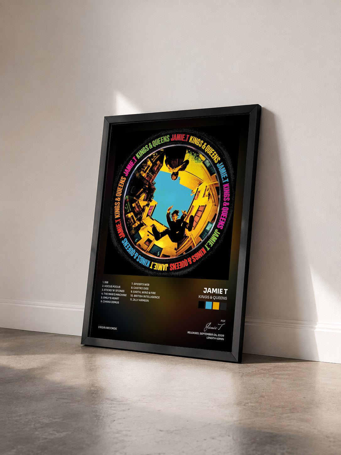 #noir Tableau de l'album Kings & Queens de Jamie T vu de trois quarts, cadre noir