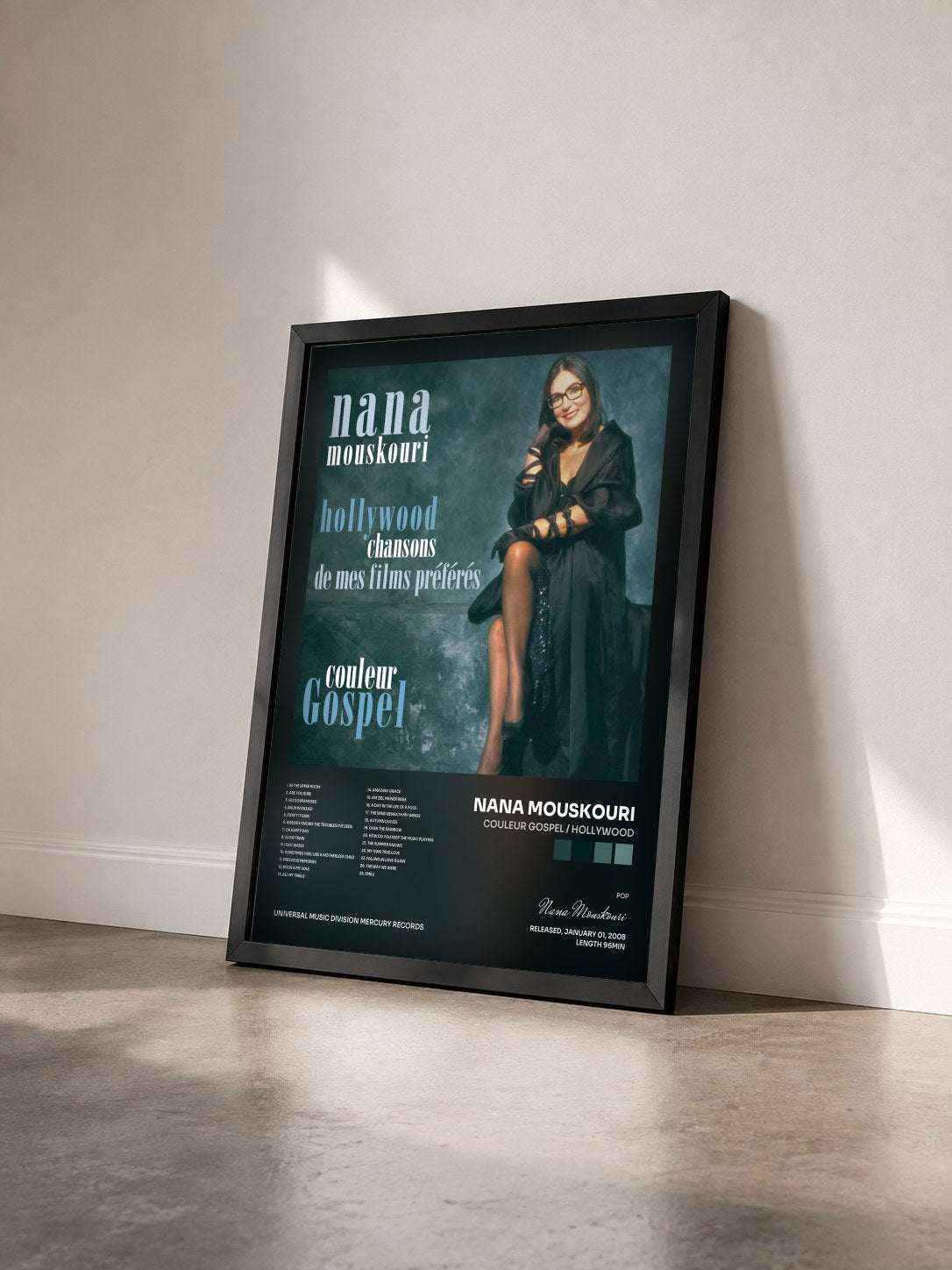 #noir Tableau de l'album Couleur Gospel / Hollywood de Nana Mouskouri vu de trois quarts, cadre noir