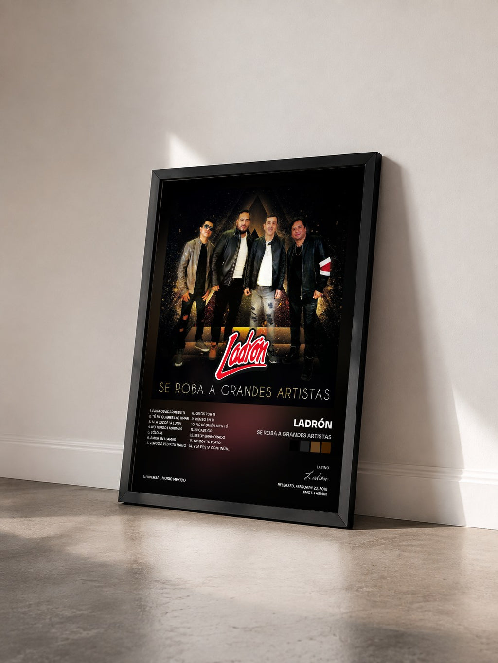 #noir Tableau de l'album Se Roba A Grandes Artistas de Ladrón vu de trois quarts, cadre noir