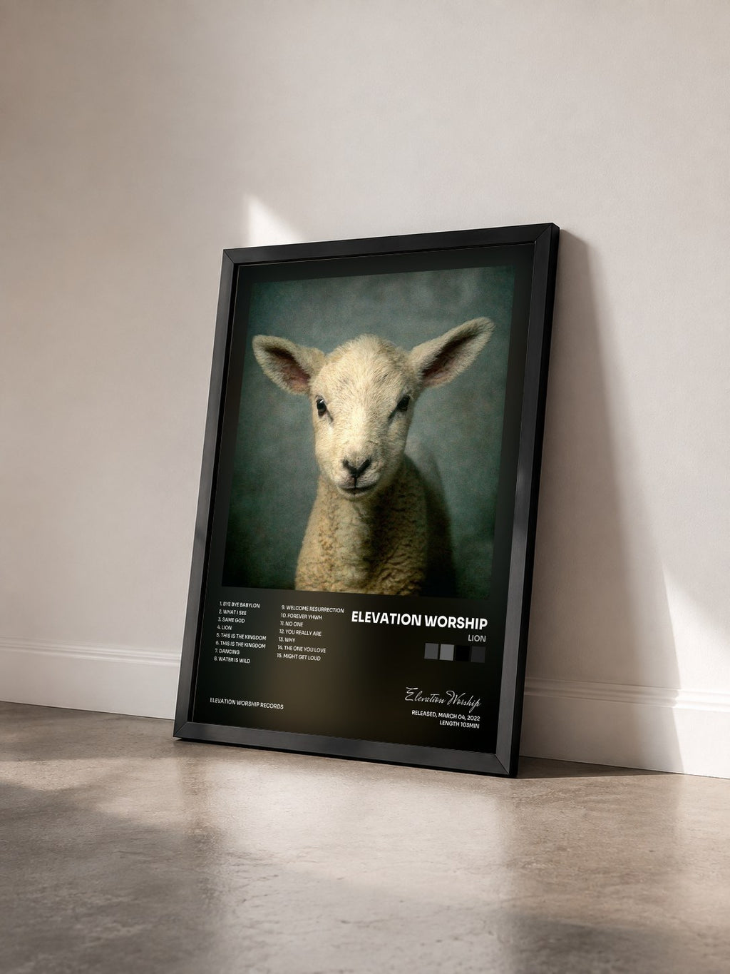 #noir Tableau de l'album LION de Elevation Worship vu de trois quarts, cadre noir