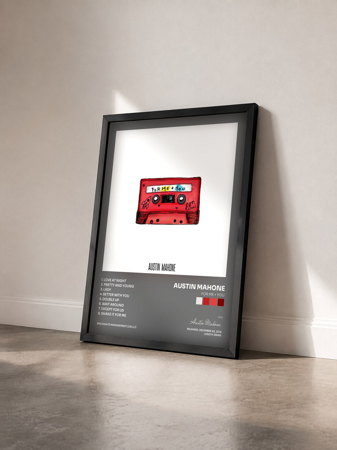 #noir Tableau de l'album For Me + You de Austin Mahone vu de trois quarts, cadre noir