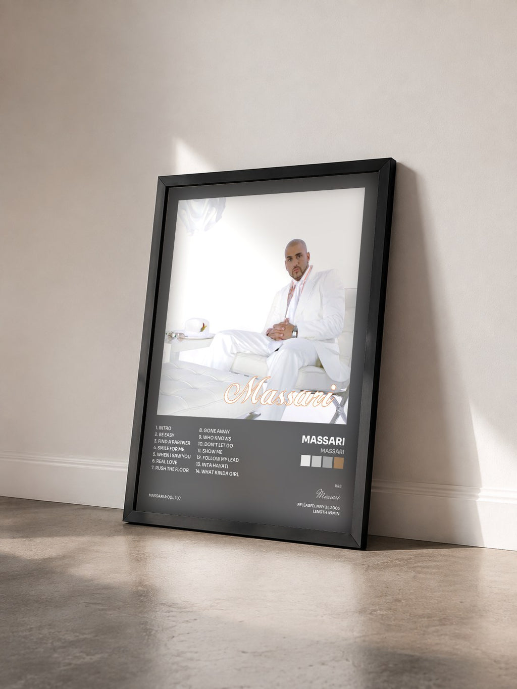 #noir Tableau de l'album Massari de Massari vu de trois quarts, cadre noir