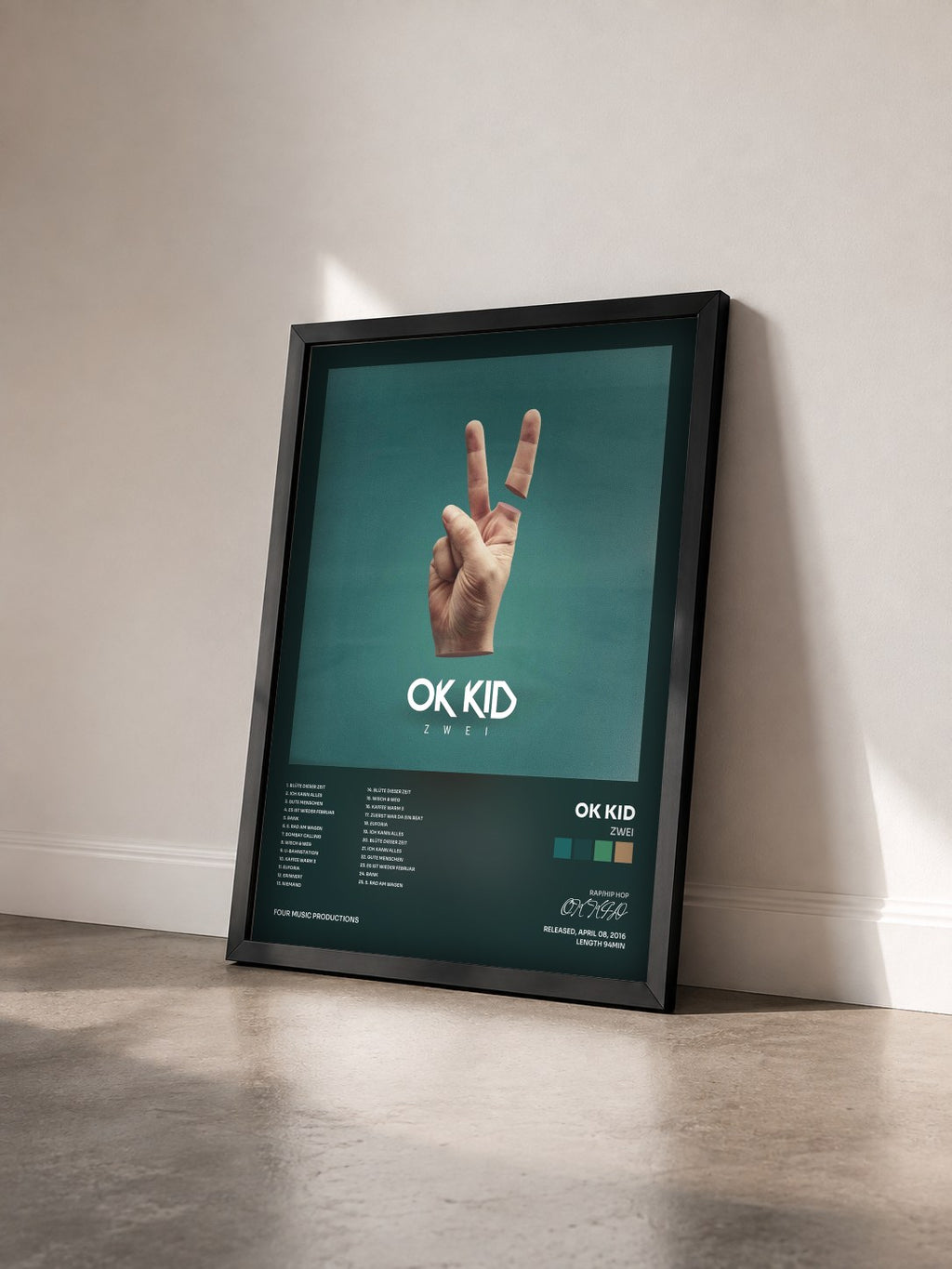 #noir Tableau de l'album Zwei de OK KID vu de trois quarts, cadre noir