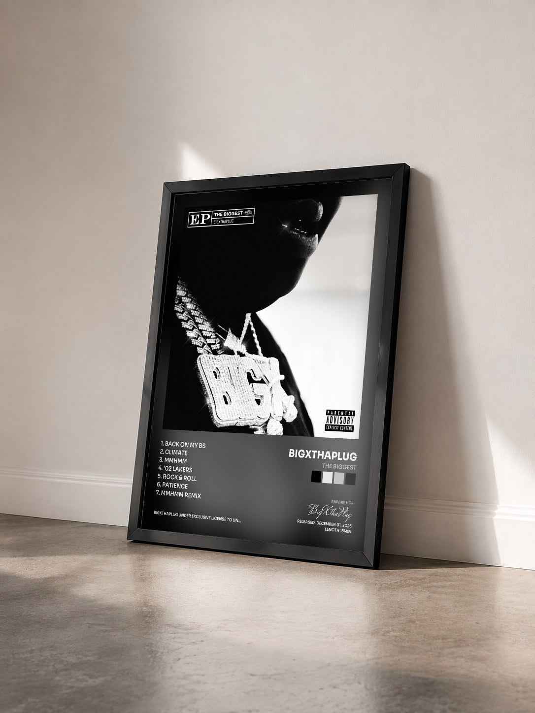 #noir Tableau de l'album THE BIGGEST de BigXthaPlug vu de trois quarts, cadre noir