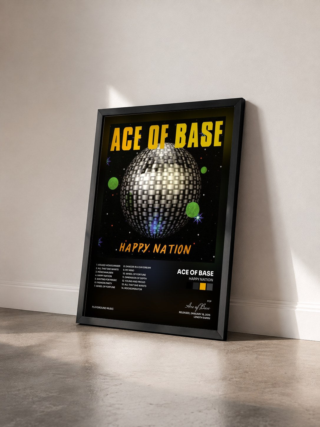 #noir Tableau de l'album Happy Nation de Ace of Base vu de trois quarts, cadre noir