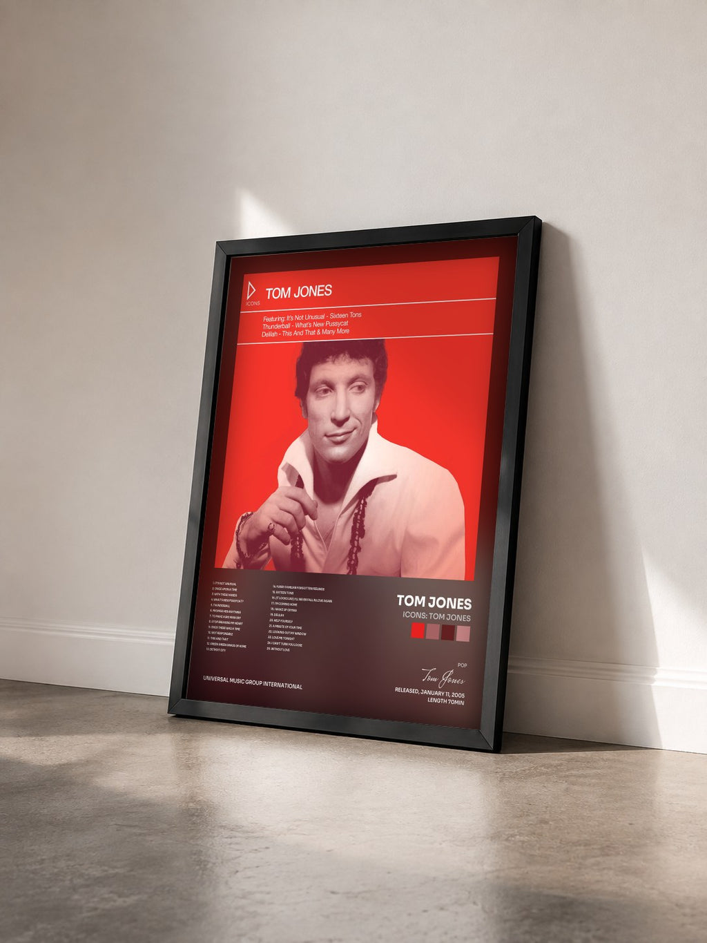 #noir Tableau de l'album Icons: Tom Jones de Tom Jones vu de trois quarts, cadre noir