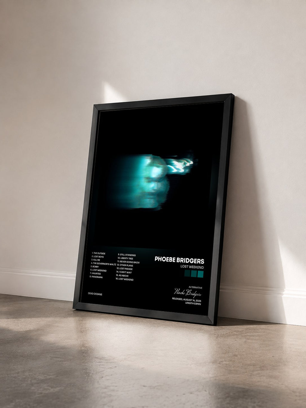 #noir Tableau de l'album Lost Weekend de Phoebe Bridgers vu de trois quarts, cadre noir