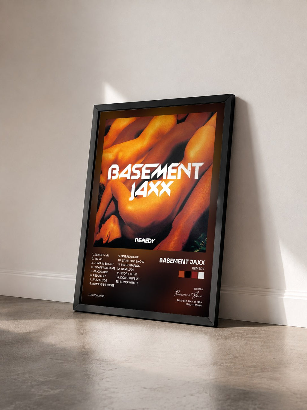 #noir Tableau de l'album Remedy de Basement Jaxx vu de trois quarts, cadre noir