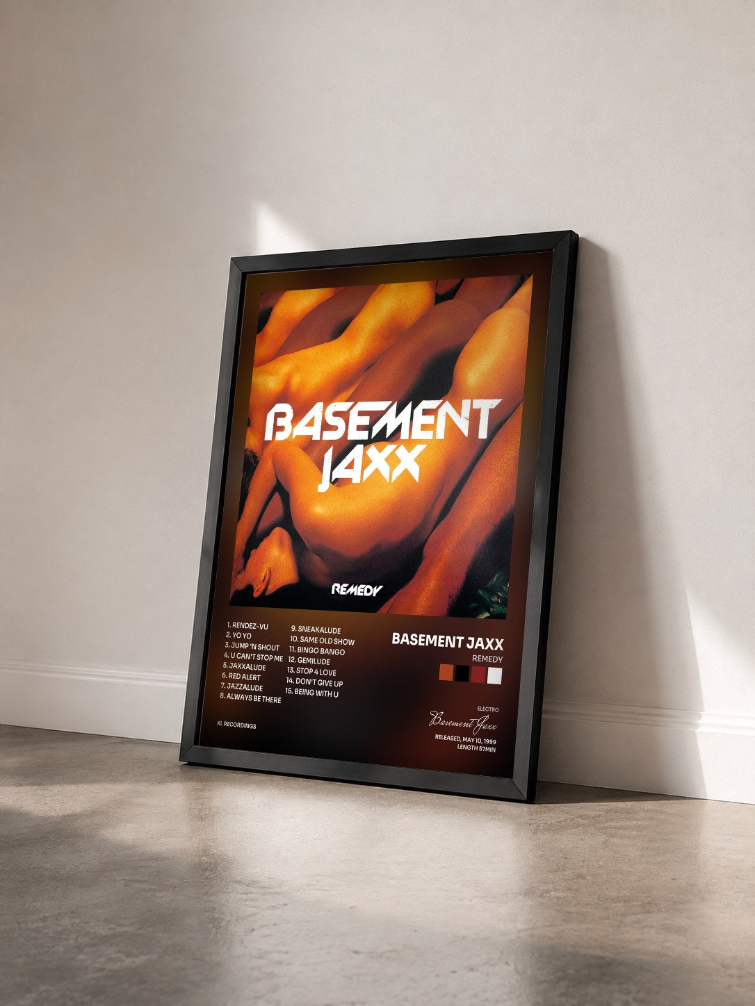 #noir Tableau de l'album Remedy de Basement Jaxx vu de trois quarts, cadre noir