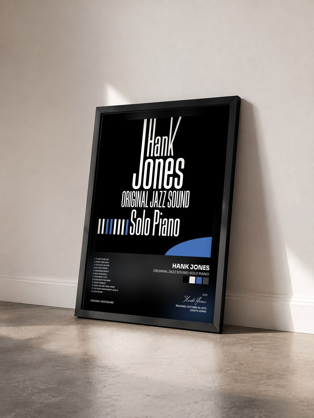 #noir Tableau de l'album Original Jazz Sound: Solo Piano de Hank Jones vu de trois quarts, cadre noir