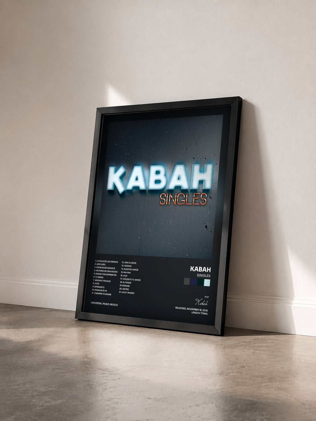 #noir Tableau de l'album Singles de Kabah vu de trois quarts, cadre noir