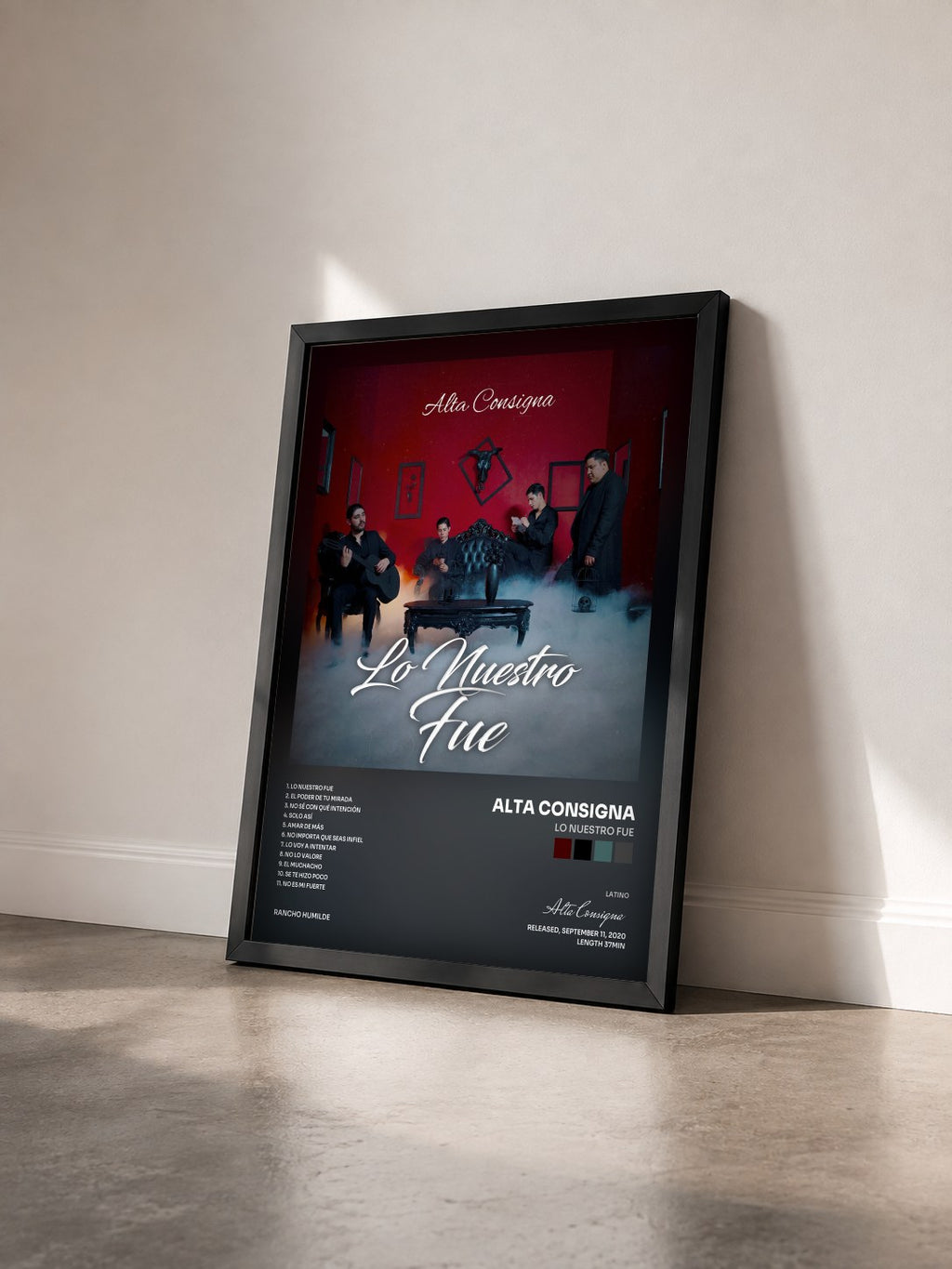 #noir Tableau de l'album Lo Nuestro Fue de Alta Consigna vu de trois quarts, cadre noir