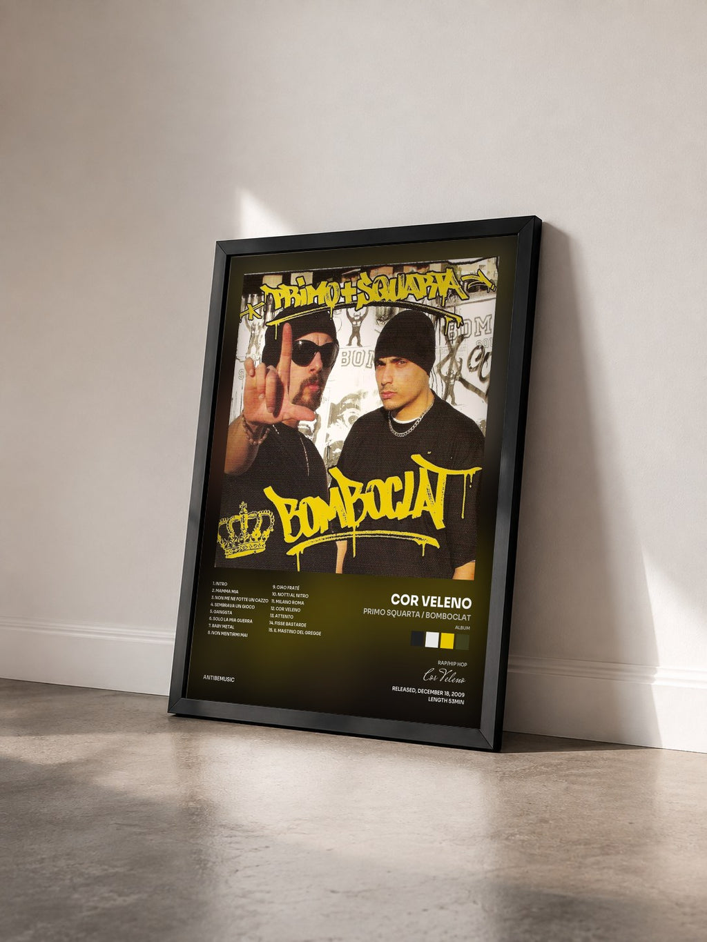 #noir Tableau de l'album Primo Squarta / Bomboclat (Album) de Cor Veleno vu de trois quarts, cadre noir