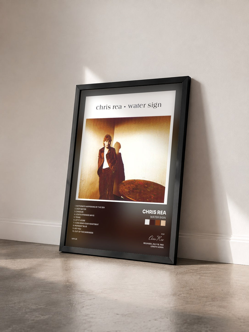 #noir Tableau de l'album Water Sign de Chris Rea vu de trois quarts, cadre noir