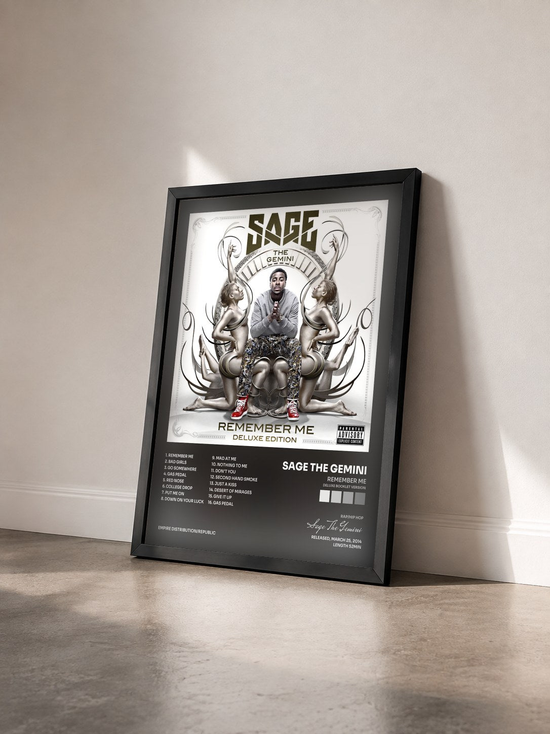 #noir Tableau de l'album Remember Me (Deluxe Booklet Version) de Sage The Gemini vu de trois quarts, cadre noir