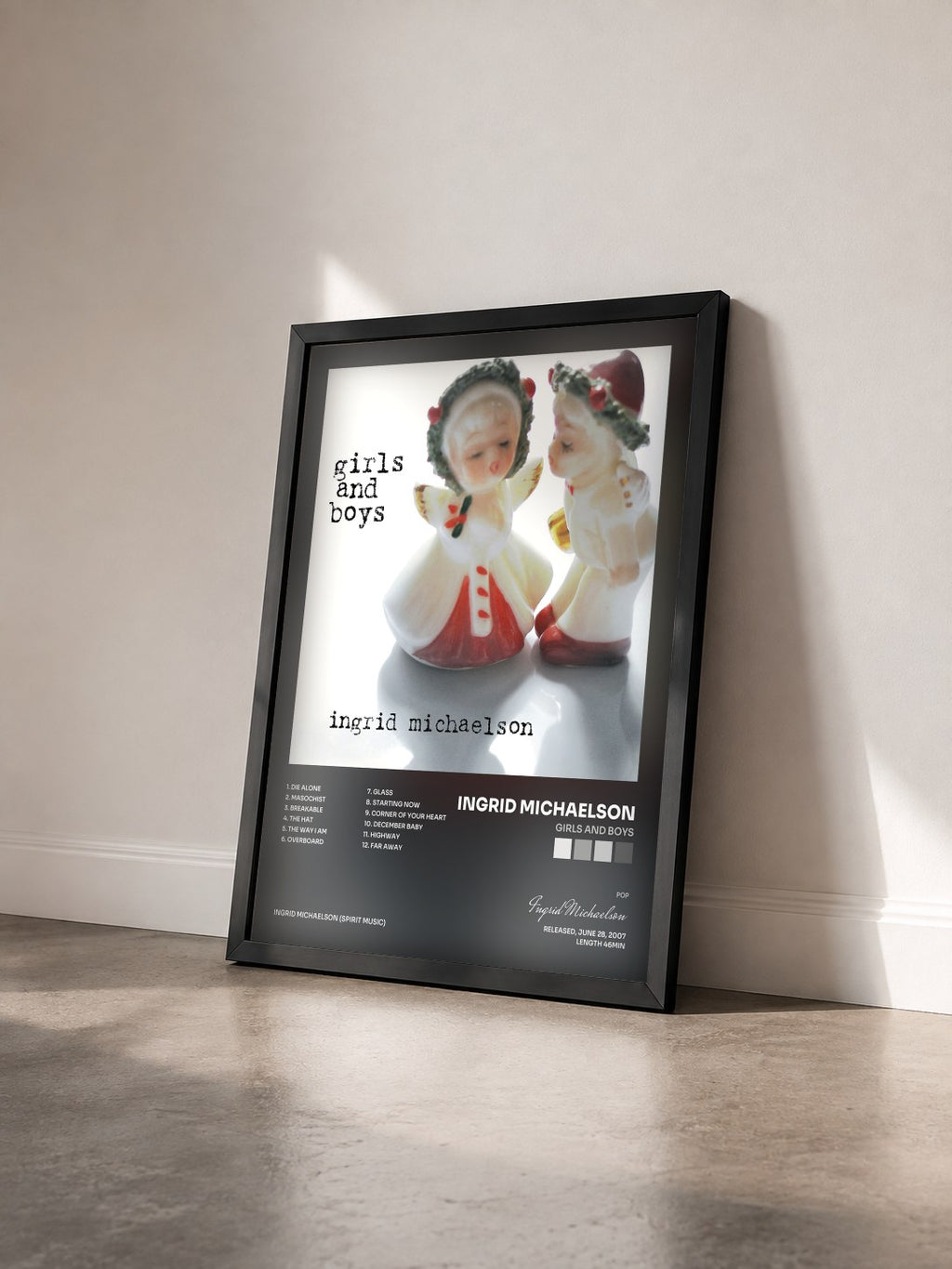 #noir Tableau de l'album Girls And Boys de Ingrid Michaelson vu de trois quarts, cadre noir