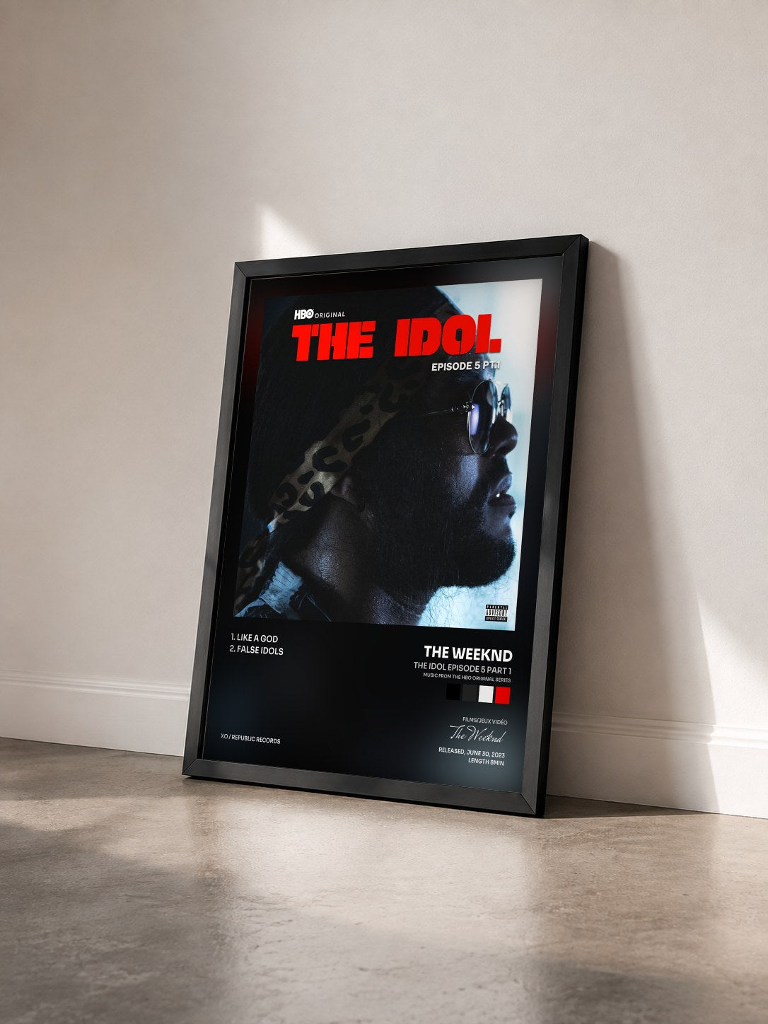#noir Tableau de l'album The Idol Episode 5 Part 1 (Music from the HBO Original Series) de The Weeknd vu de trois quarts, cadre noir