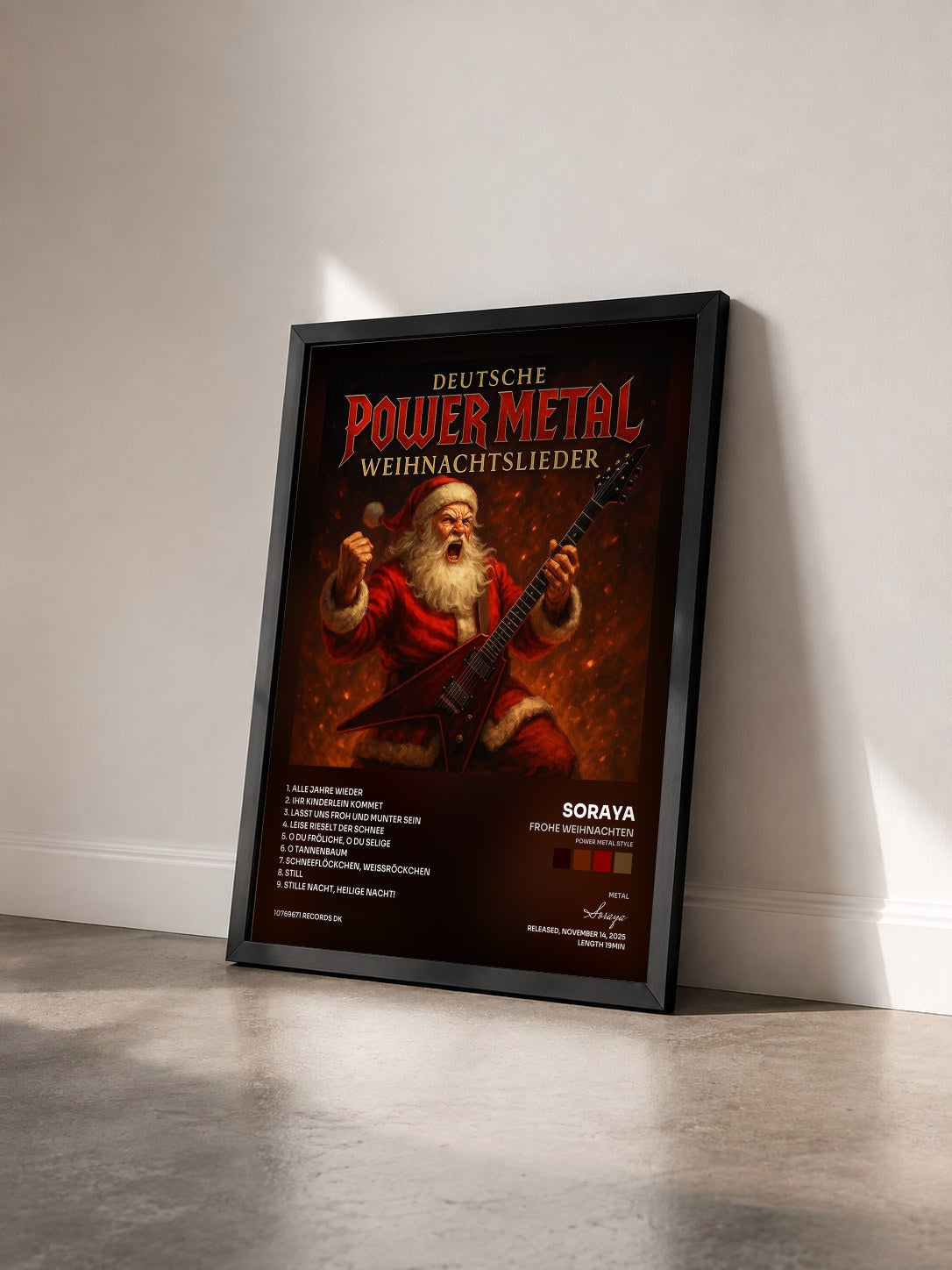 #noir Tableau de l'album Frohe Weihnachten (Power Metal Style) de Soraya vu de trois quarts, cadre noir