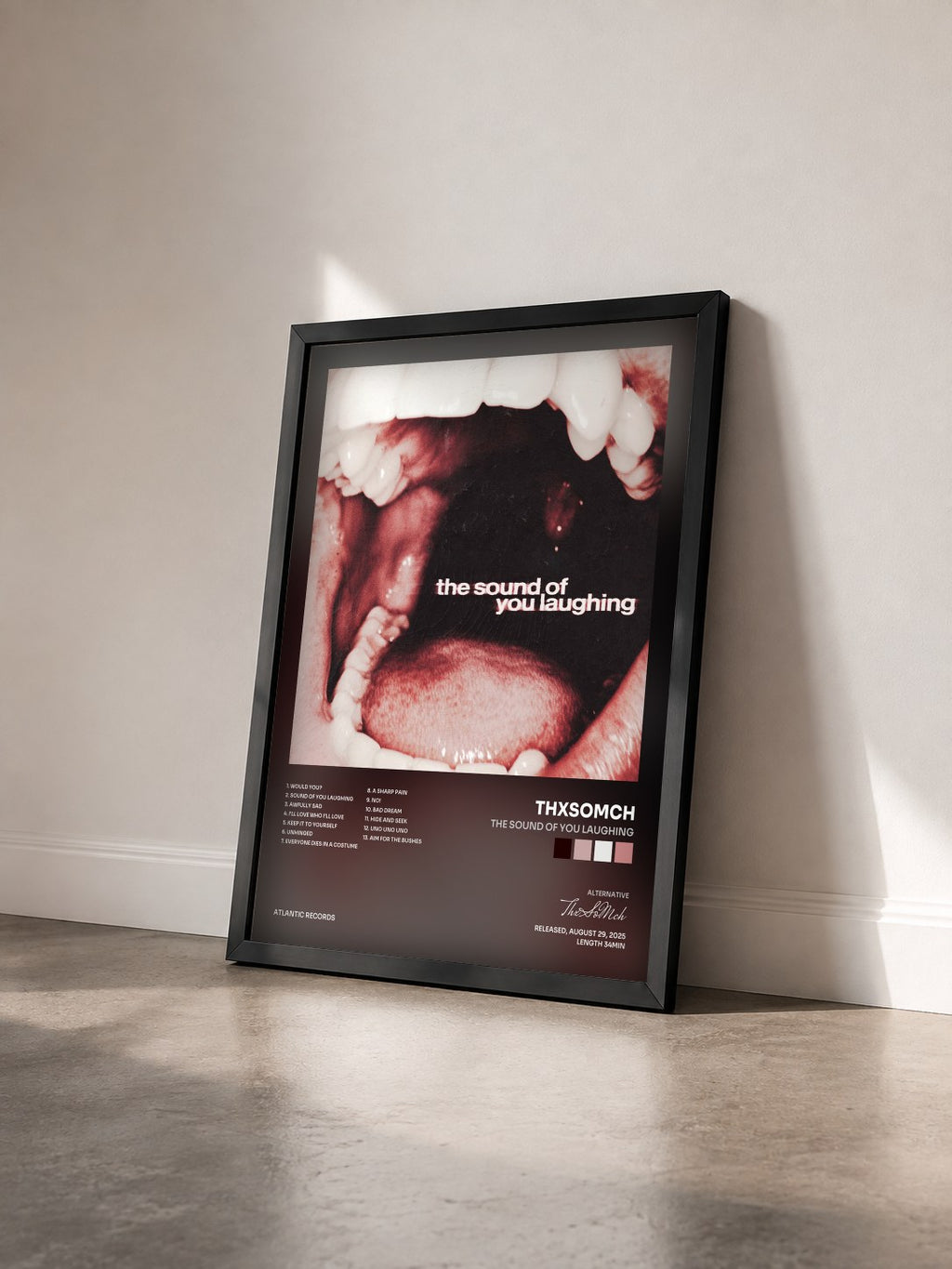 #noir Tableau de l'album The Sound of You Laughing de ThxSoMch vu de trois quarts, cadre noir