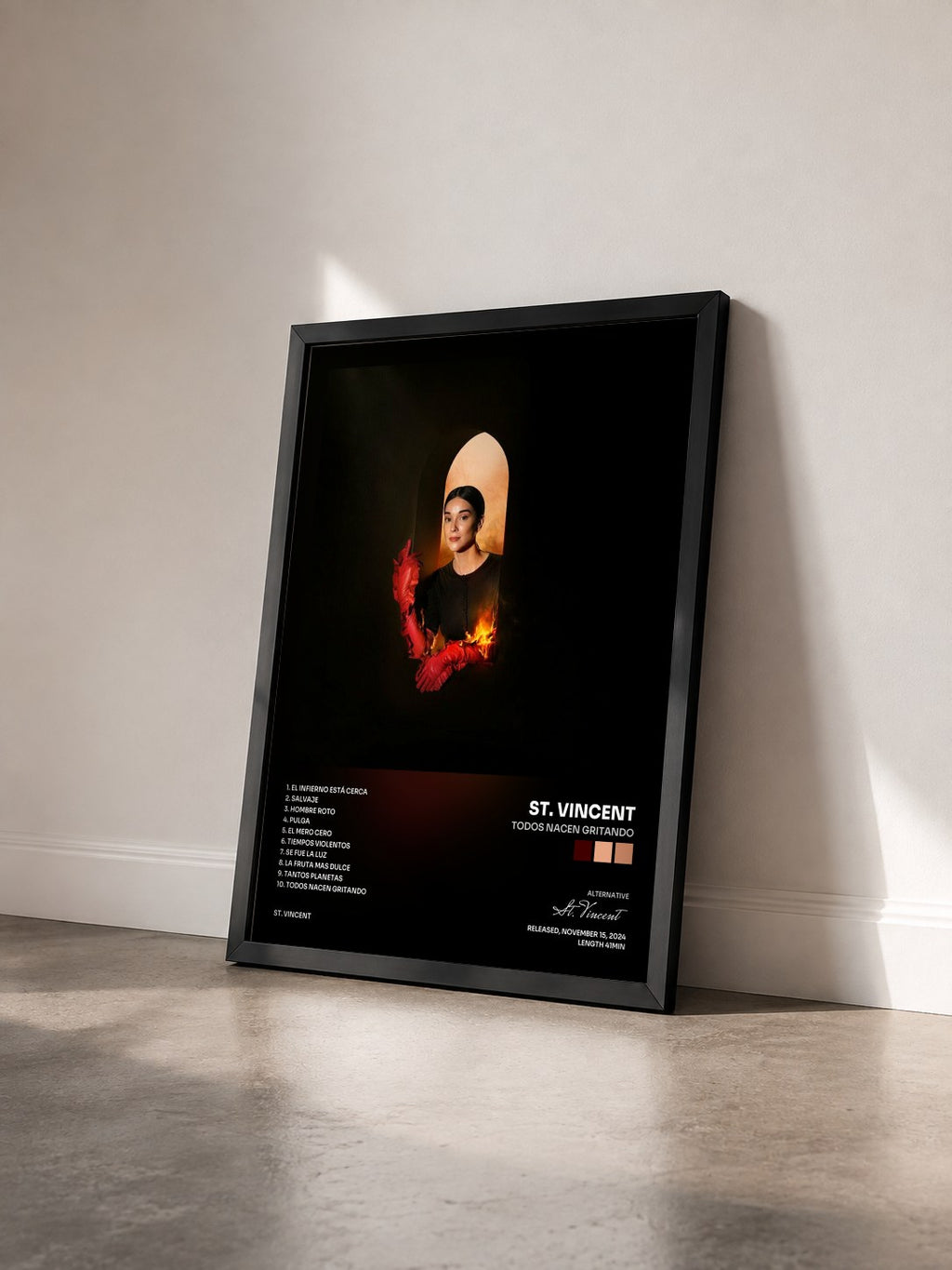 #noir Tableau de l'album Todos Nacen Gritando de St. Vincent vu de trois quarts, cadre noir