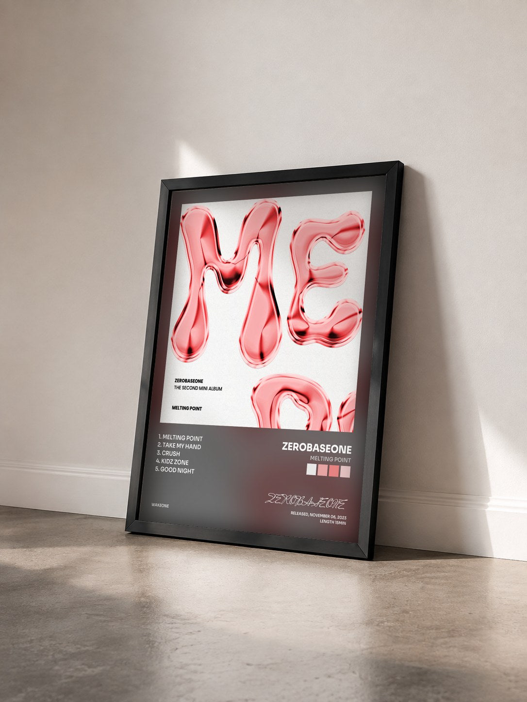#noir Tableau de l'album MELTING POINT de ZEROBASEONE vu de trois quarts, cadre noir