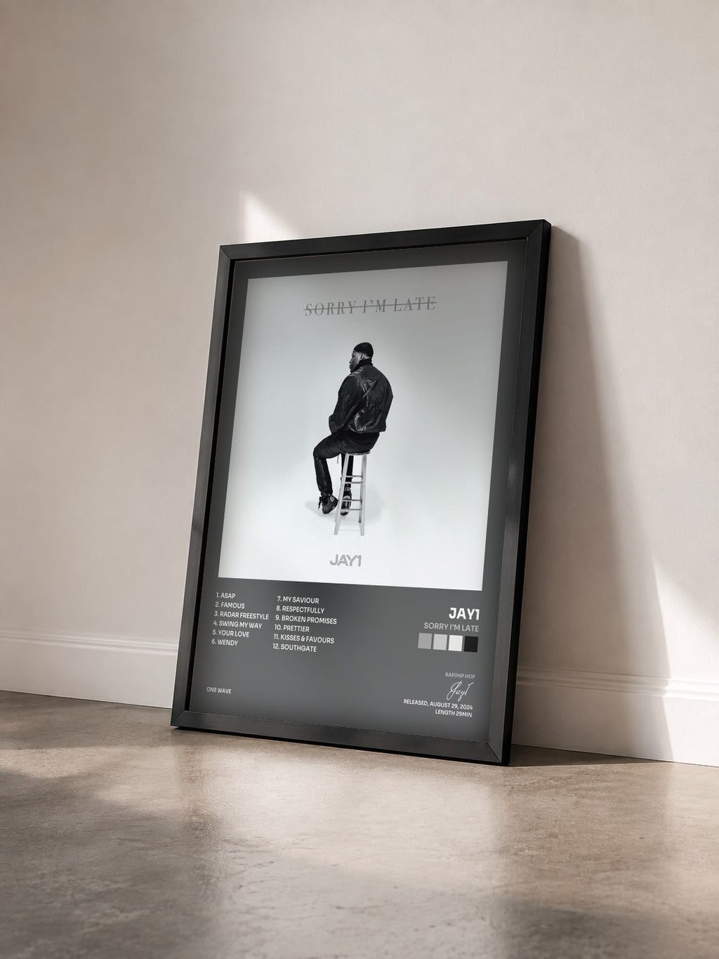 #noir Tableau de l'album Sorry I'm Late de Jay1 vu de trois quarts, cadre noir
