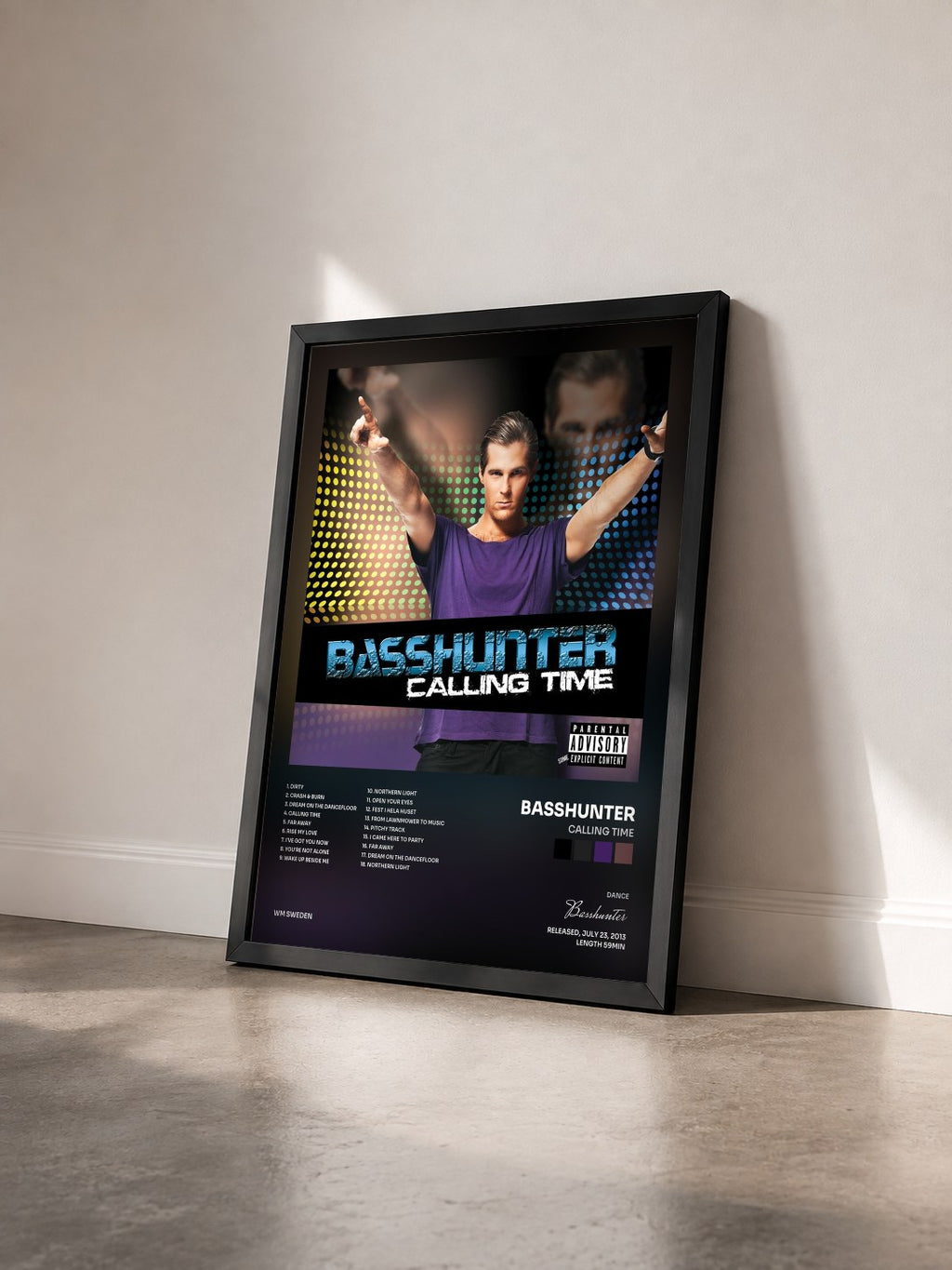 #noir Tableau de l'album Calling Time de Basshunter vu de trois quarts, cadre noir