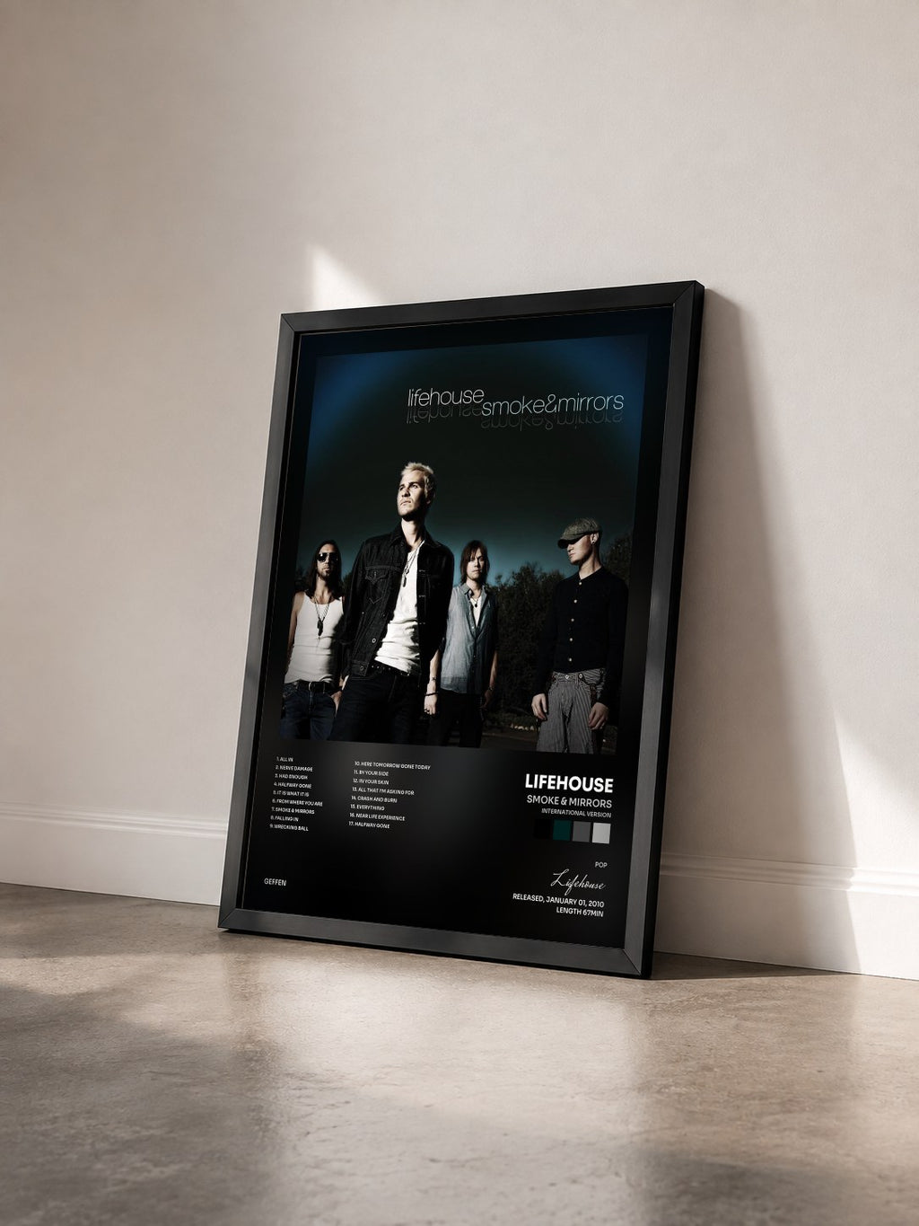 #noir Tableau de l'album Smoke & Mirrors (International Version) de Lifehouse vu de trois quarts, cadre noir