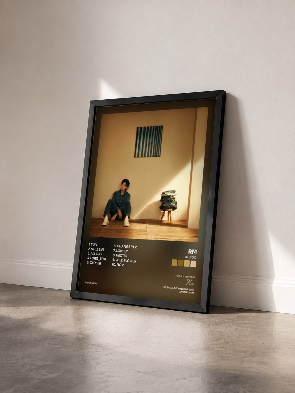 #noir Tableau de l'album Indigo de Rm vu de trois quarts, cadre noir