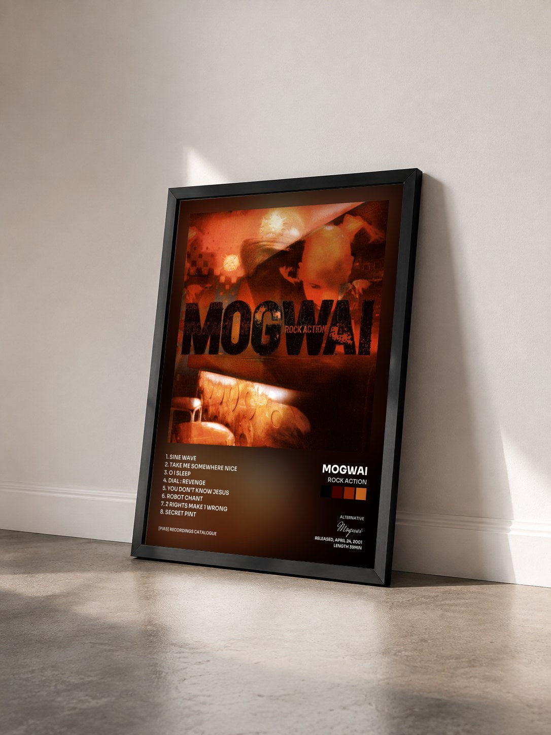 #noir Tableau de l'album Rock Action de Mogwai vu de trois quarts, cadre noir