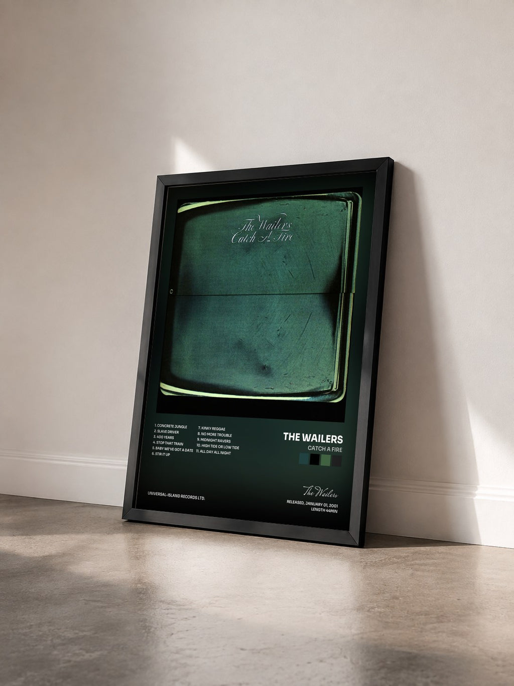 #noir Tableau de l'album Catch A Fire de The Wailers vu de trois quarts, cadre noir