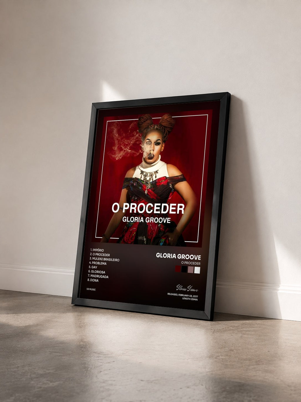 #noir Tableau de l'album O Proceder de Gloria Groove vu de trois quarts, cadre noir