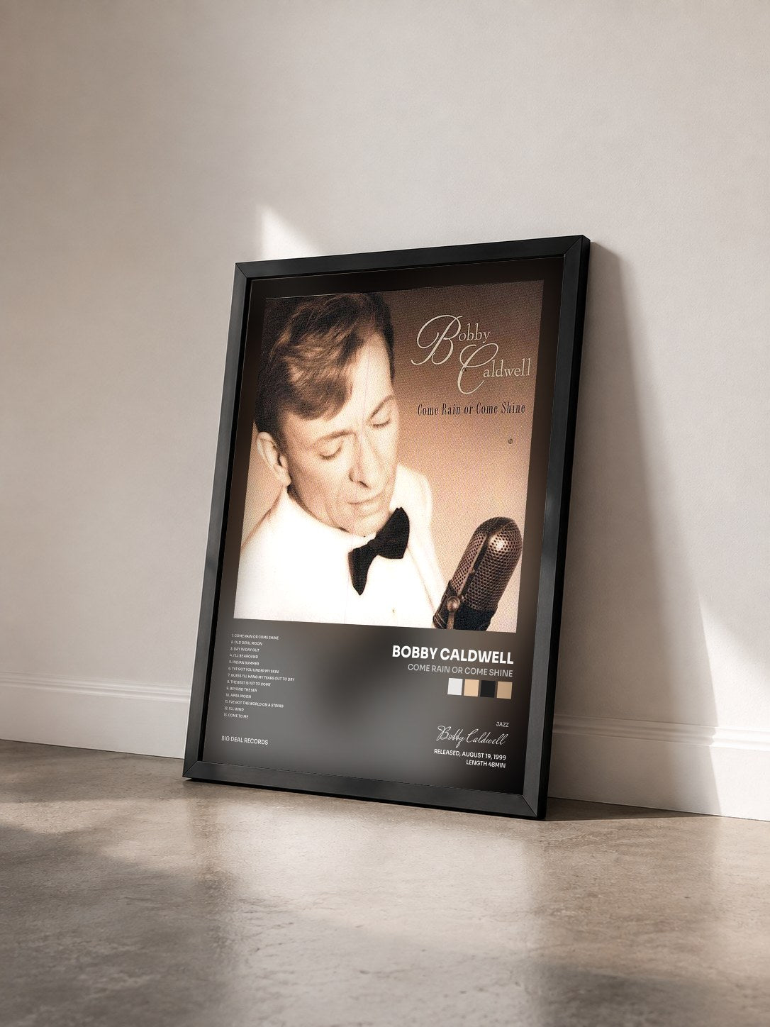 #noir Tableau de l'album Come Rain or Come Shine de Bobby Caldwell vu de trois quarts, cadre noir