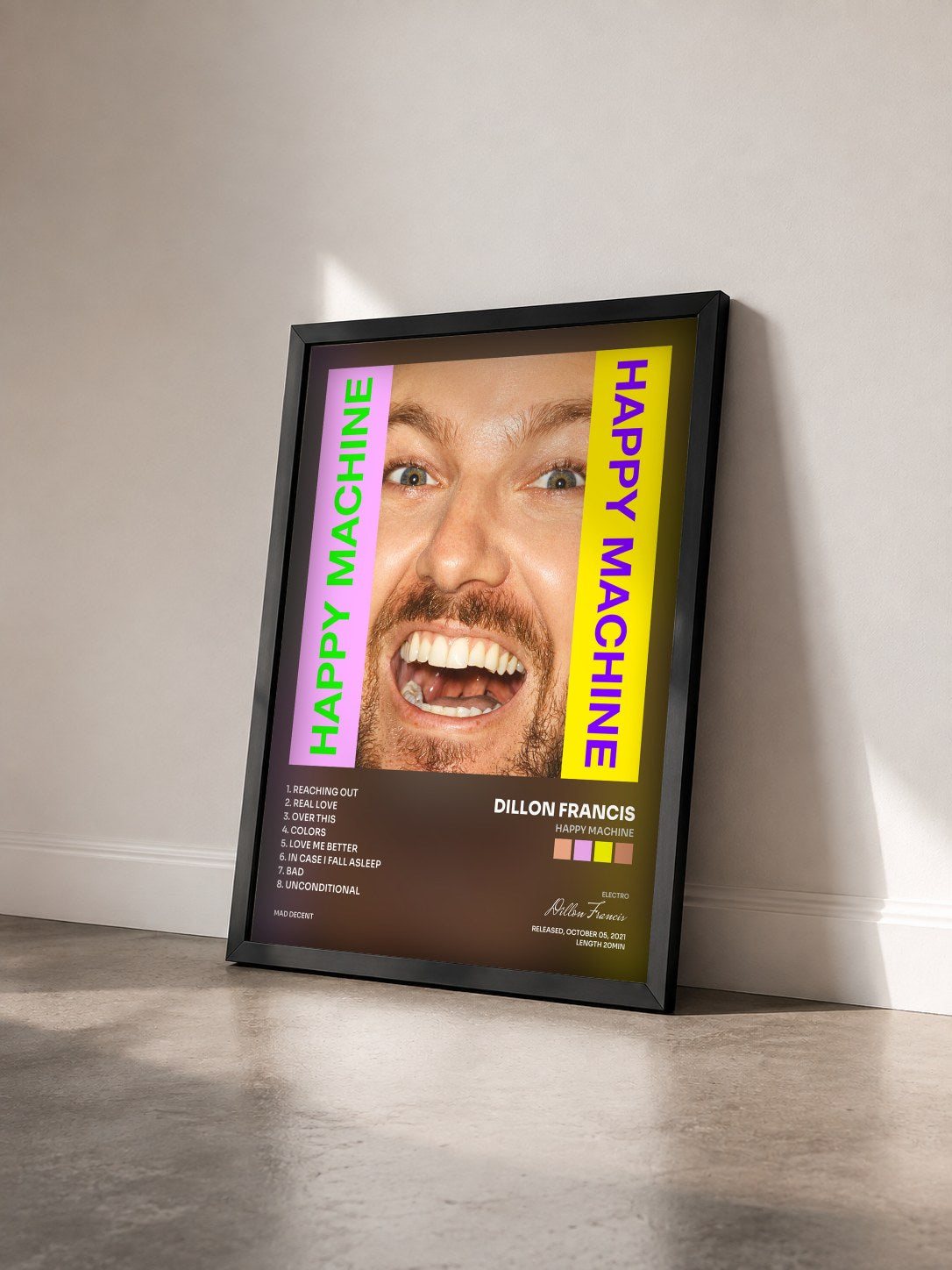 #noir Tableau de l'album Happy Machine de Dillon Francis vu de trois quarts, cadre noir