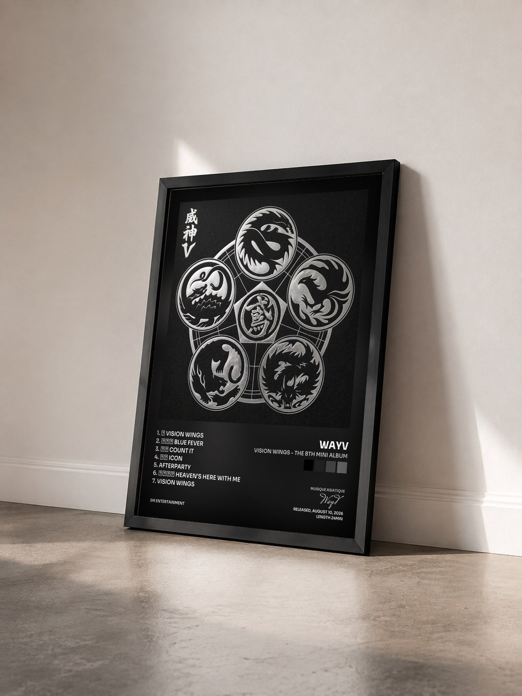 #noir Tableau de l'album Vision Wings - The 8th Mini Album de WayV vu de trois quarts, cadre noir