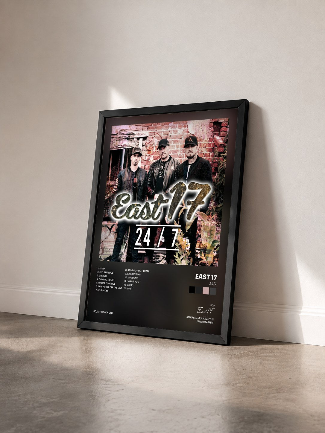 #noir Tableau de l'album 24/7 de East 17 vu de trois quarts, cadre noir