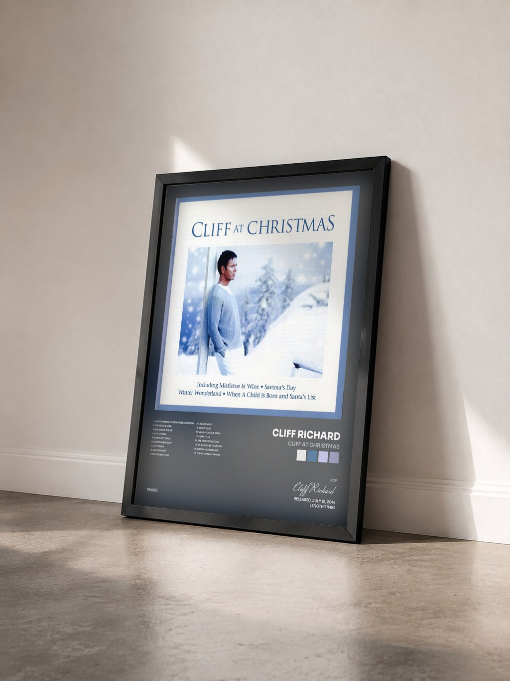 #noir Tableau de l'album Cliff at Christmas de Cliff Richard vu de trois quarts, cadre noir