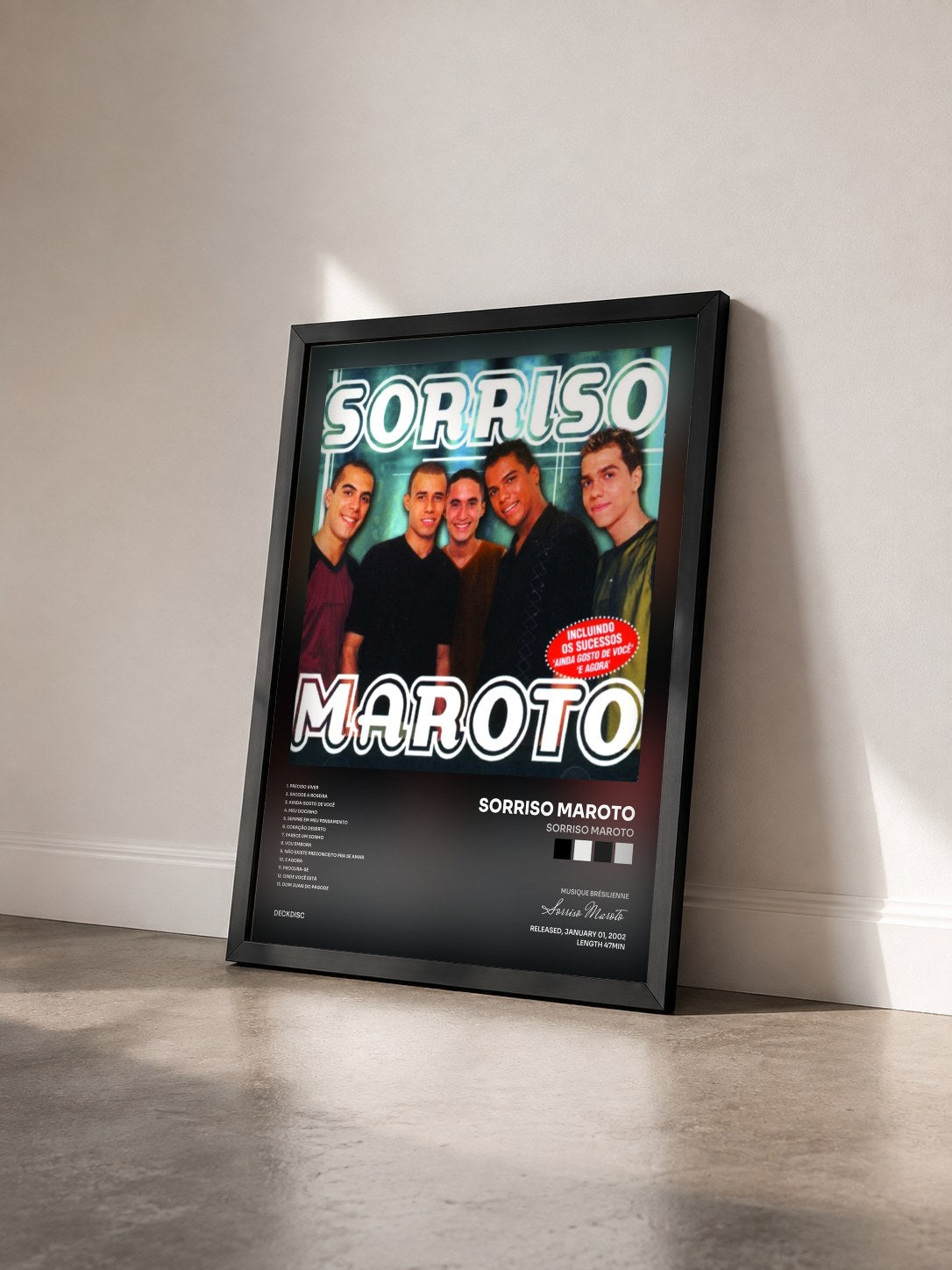 #noir Tableau de l'album Sorriso Maroto de Sorriso Maroto vu de trois quarts, cadre noir
