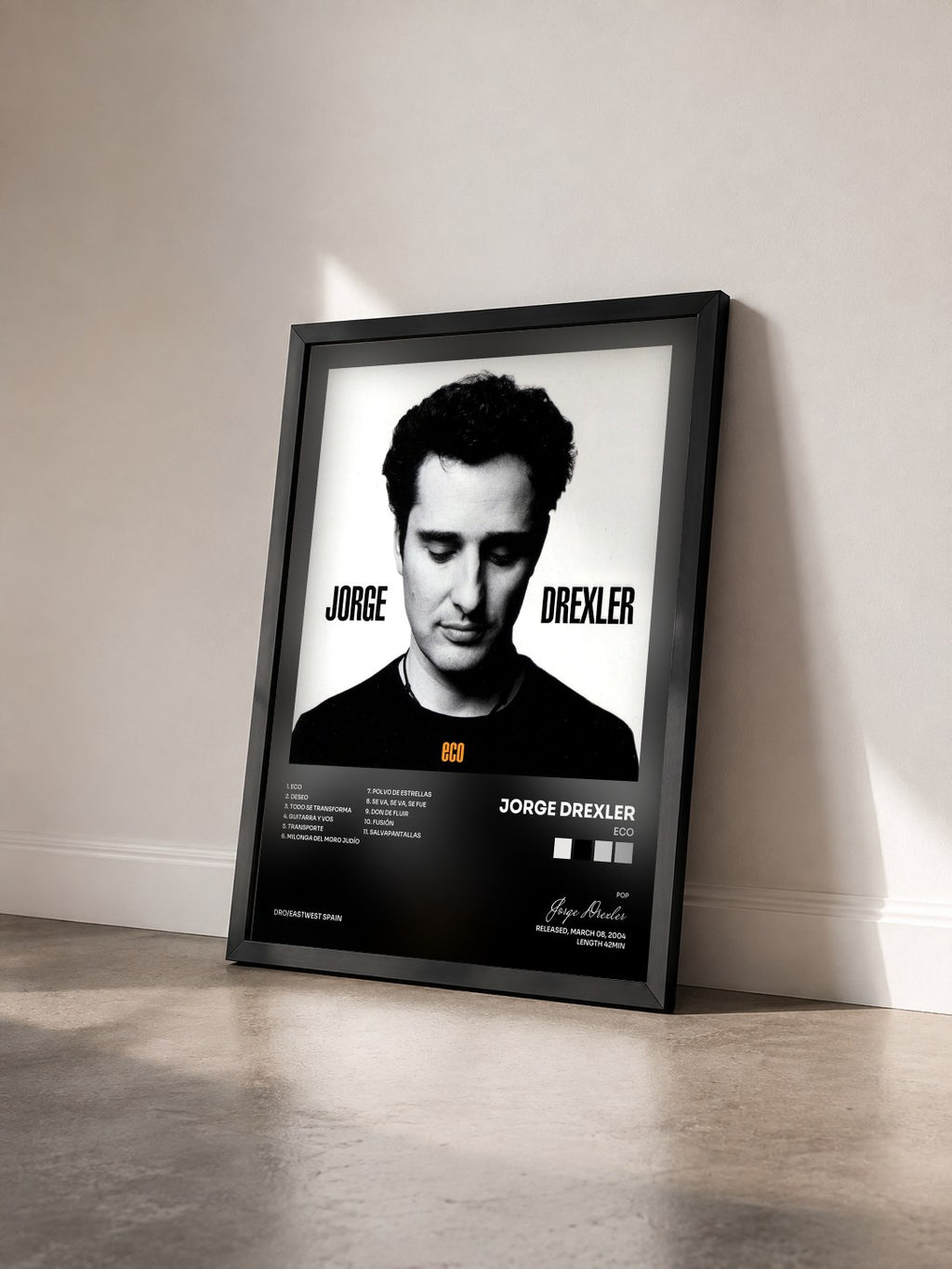 #noir Tableau de l'album Eco de Jorge Drexler vu de trois quarts, cadre noir