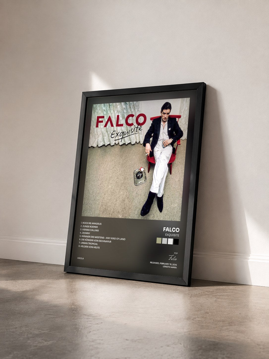 #noir Tableau de l'album Exquisite de Falco vu de trois quarts, cadre noir