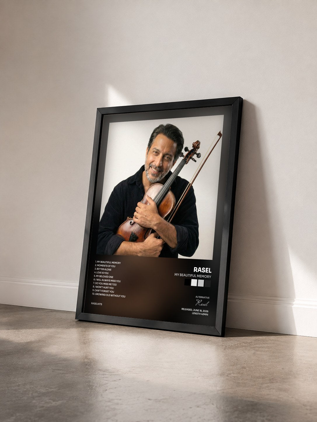 #noir Tableau de l'album My Beautiful Memory de Rasel vu de trois quarts, cadre noir