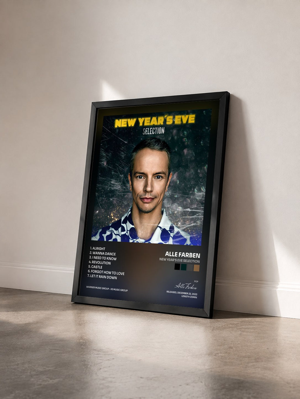 #noir Tableau de l'album New Year’s Eve Selection de Alle Farben vu de trois quarts, cadre noir