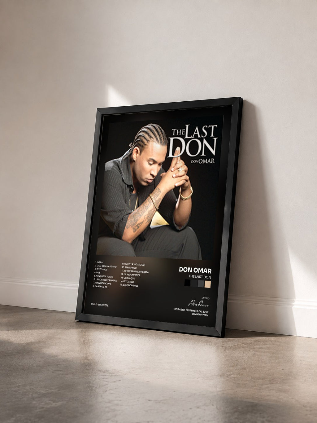 #noir Tableau de l'album The Last Don de Don Omar vu de trois quarts, cadre noir