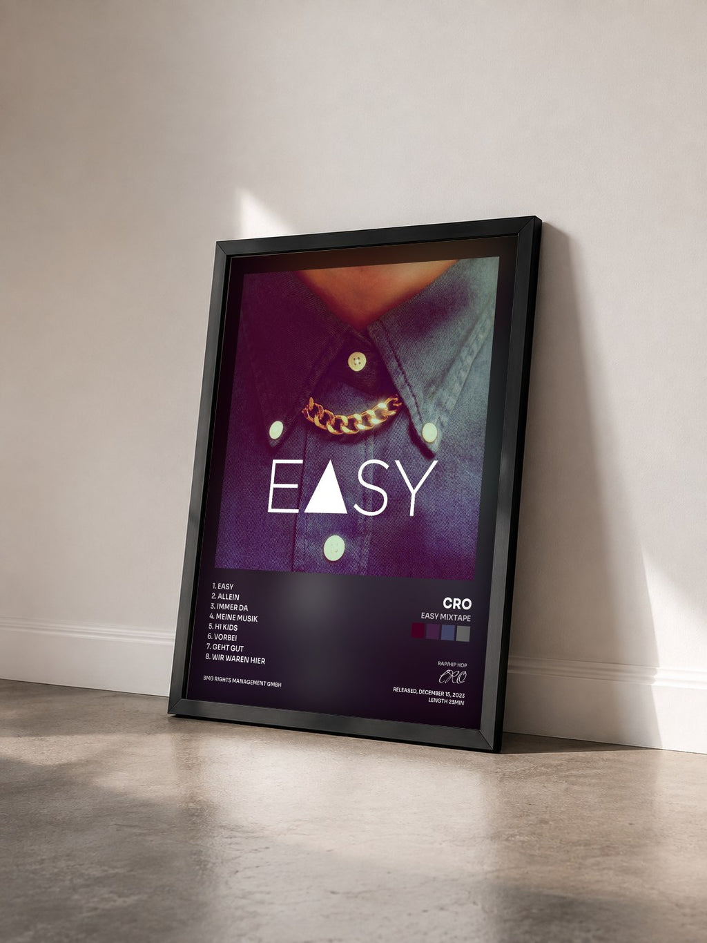 #noir Tableau de l'album Easy Mixtape de CRO vu de trois quarts, cadre noir