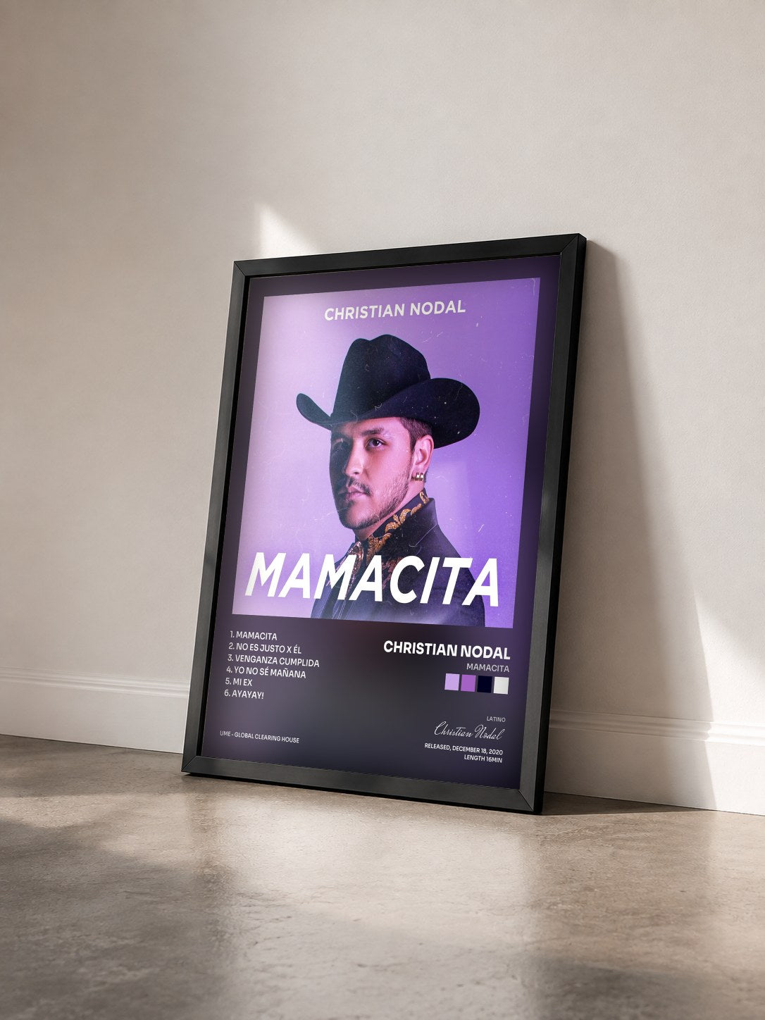#noir Tableau de l'album Mamacita de Christian Nodal vu de trois quarts, cadre noir